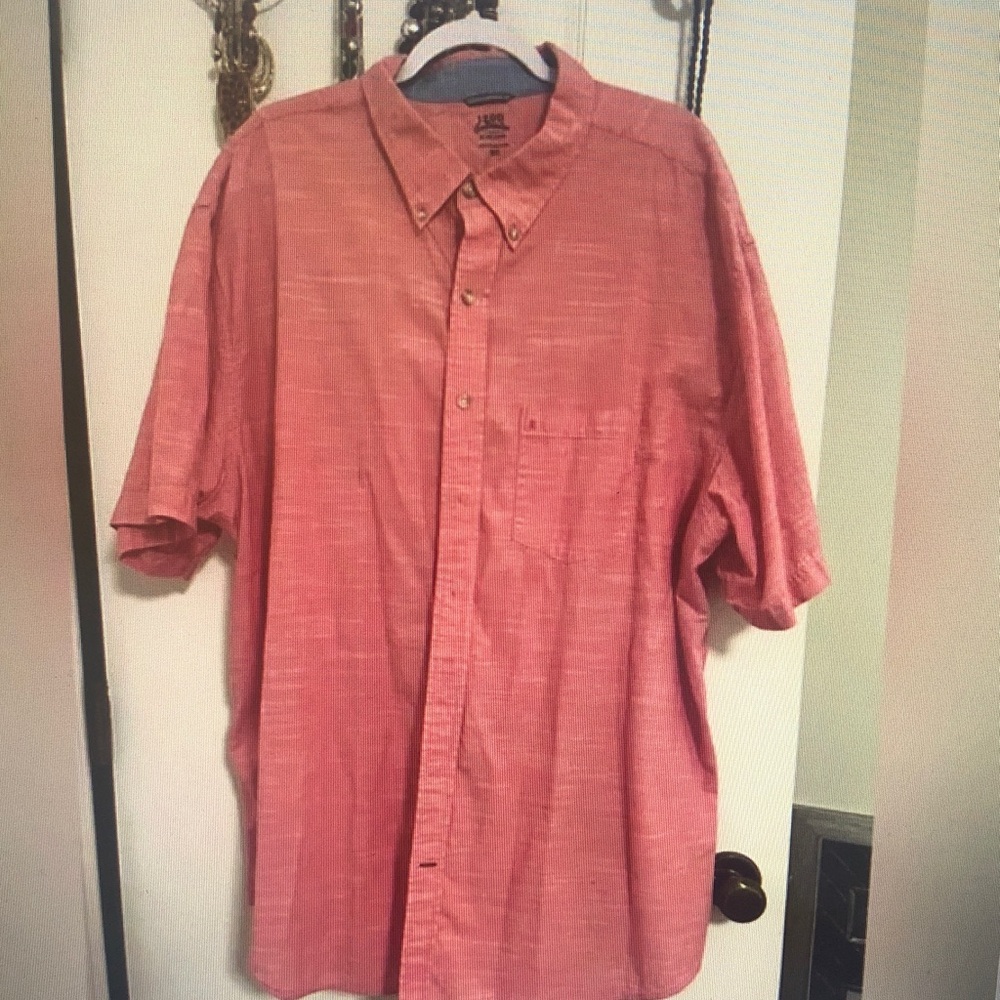 Men's Pink Button-Up Shirt